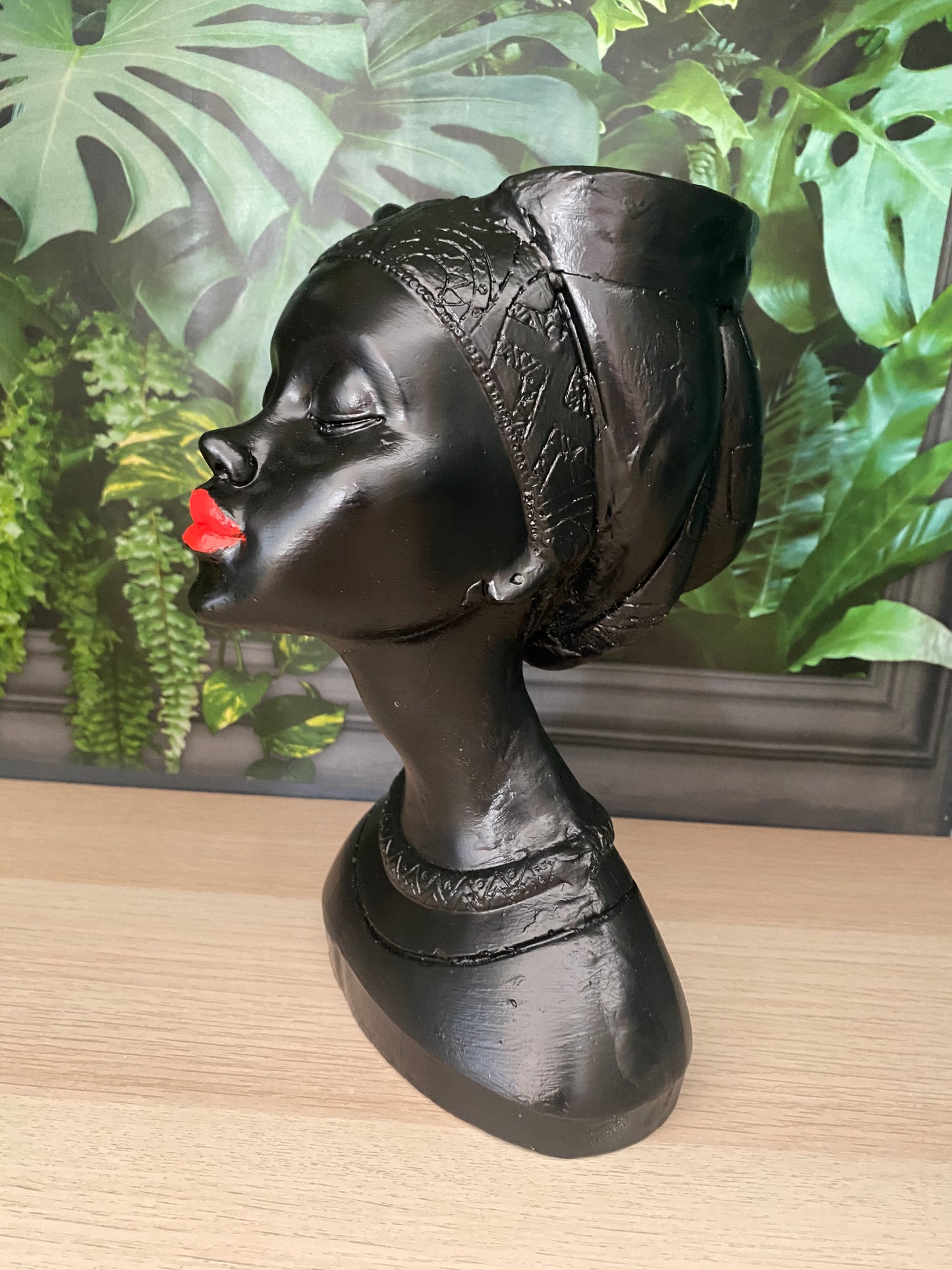 African queen pot, Woman head planter pot