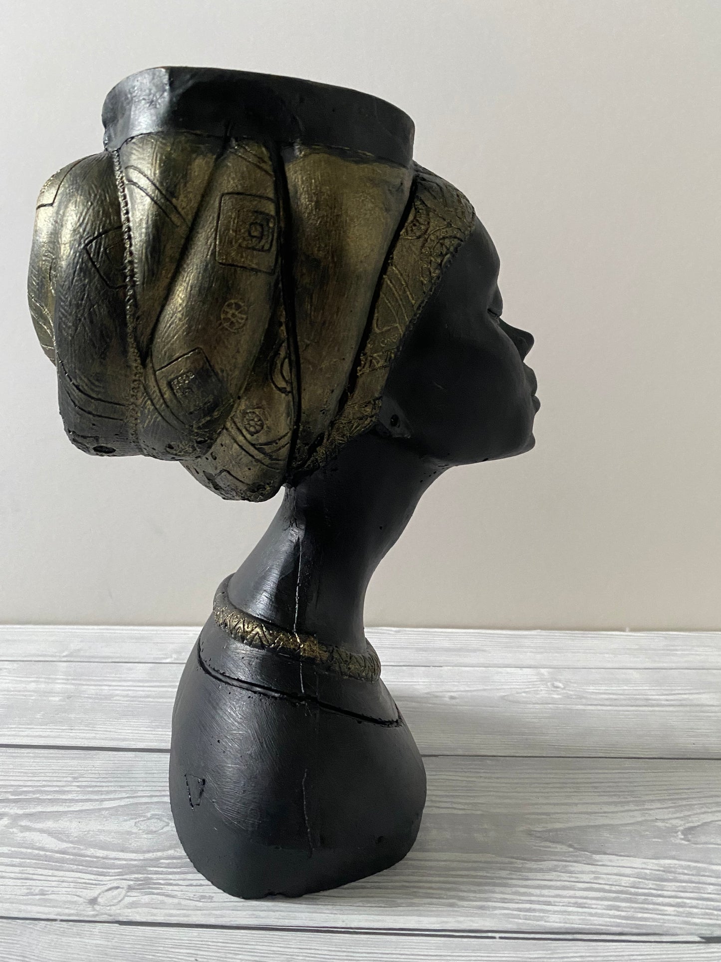 African queen pot, Woman head planter pot