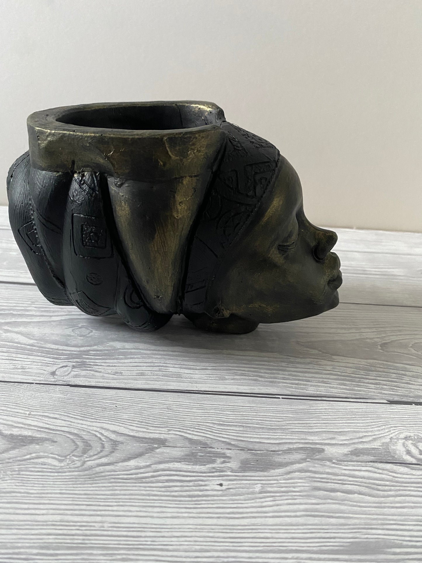 African queen pot, Woman head planter pot