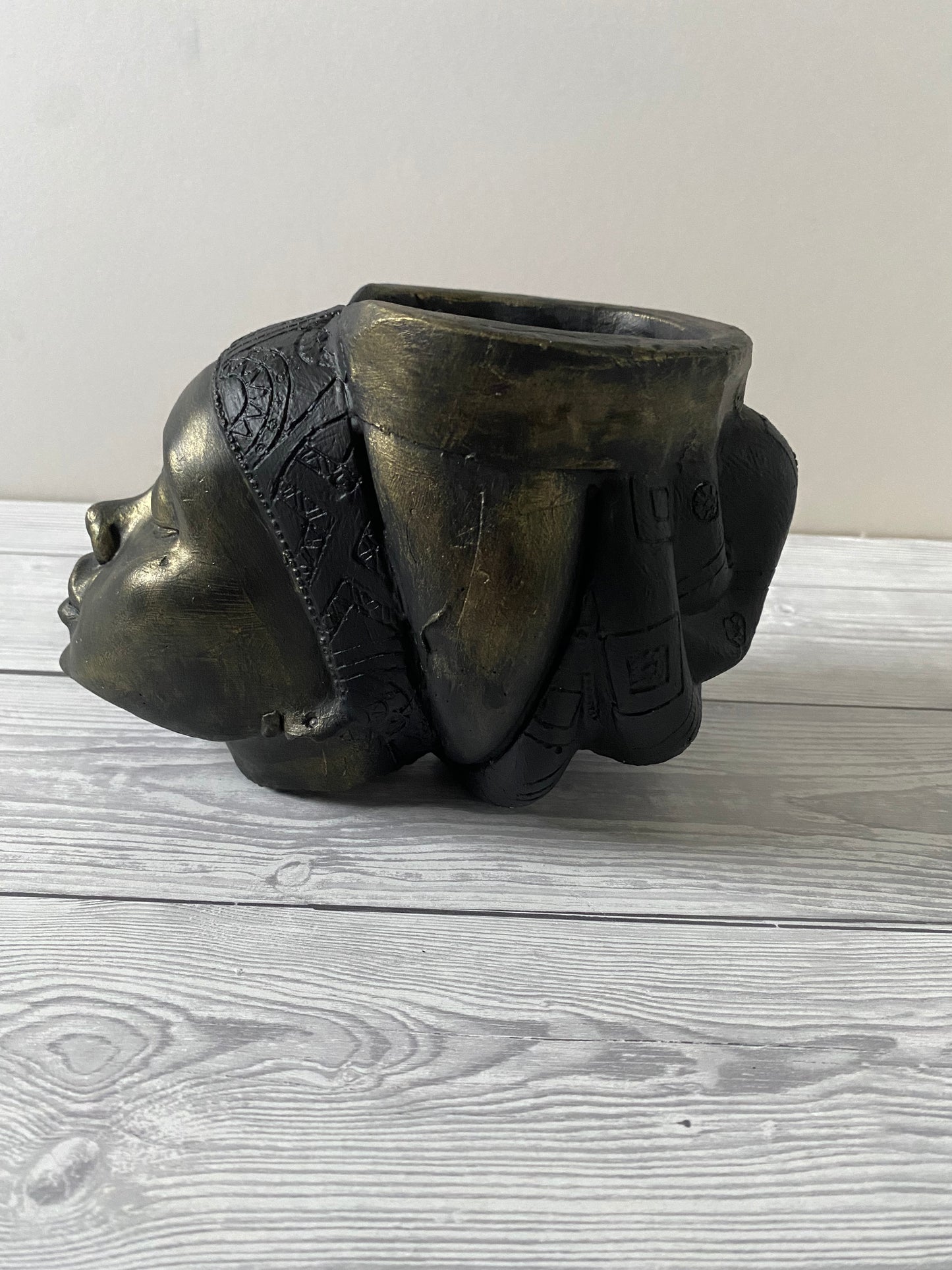 African queen pot, Woman head planter pot