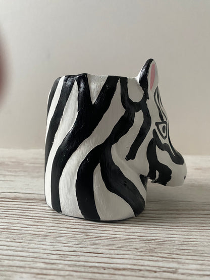 Zebra shaped pot, Funny planters