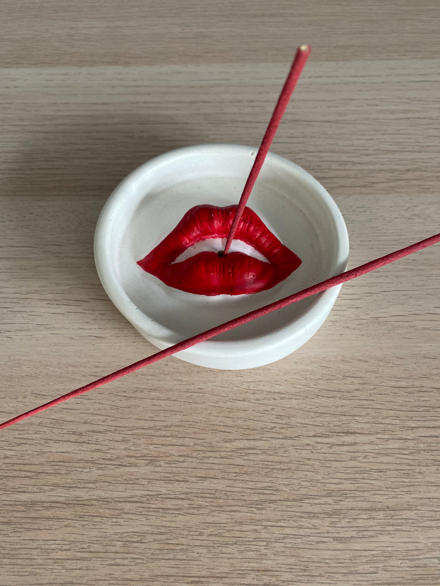 Lips incense holder